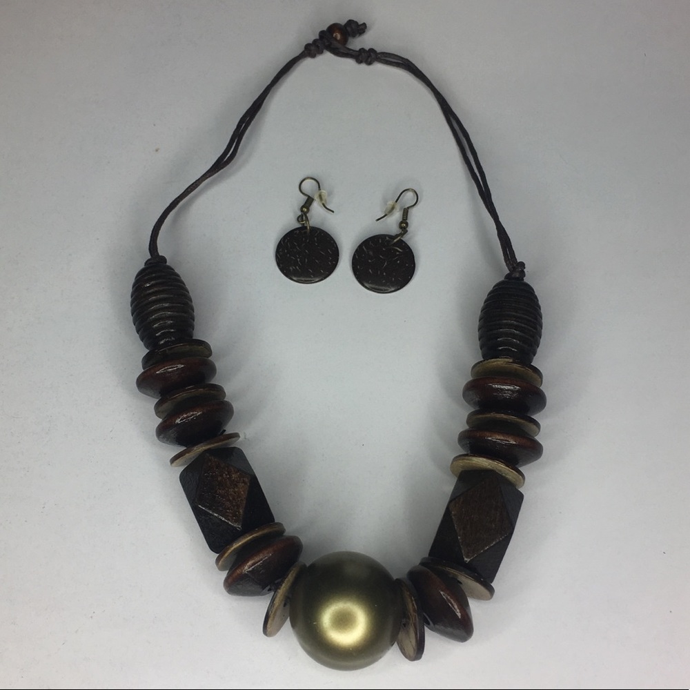 Wooden Necklace Set - Picture 2 of 2